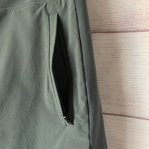 Athleta Sage Green Brooklyn Stretch Mini Skort Zipper Pockets Golf Tennis Size 2 - Picture 16 of 16